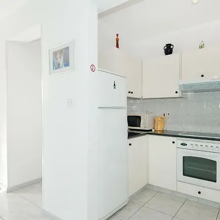 Apartament Pafia *